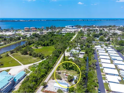 240 Riverview Avenue Englewood FL 34223