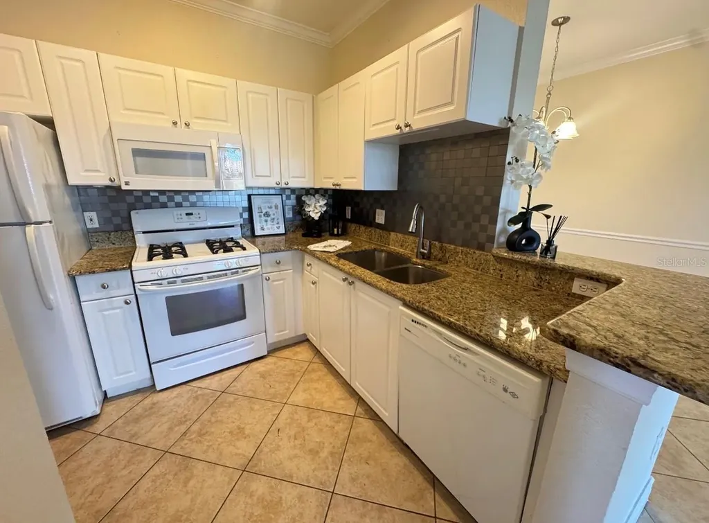 2755 Via Capri Clearwater FL 33764