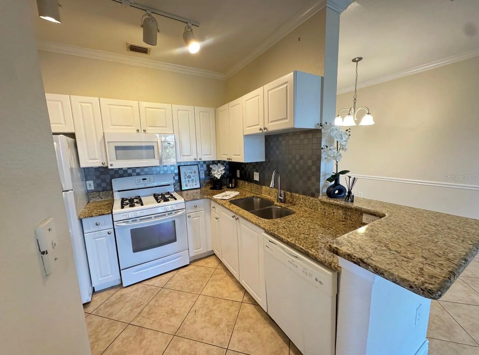 2755 Via Capri Clearwater FL 33764