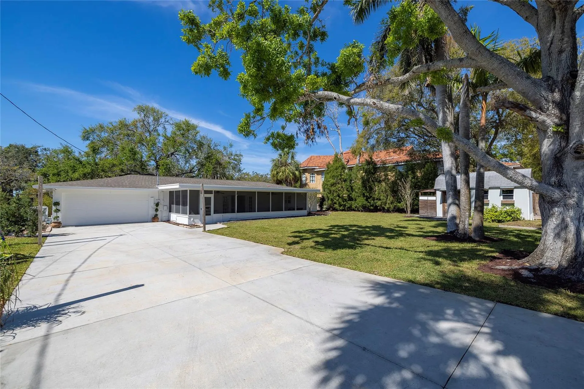 1433 Park Street N St Petersburg FL 33710