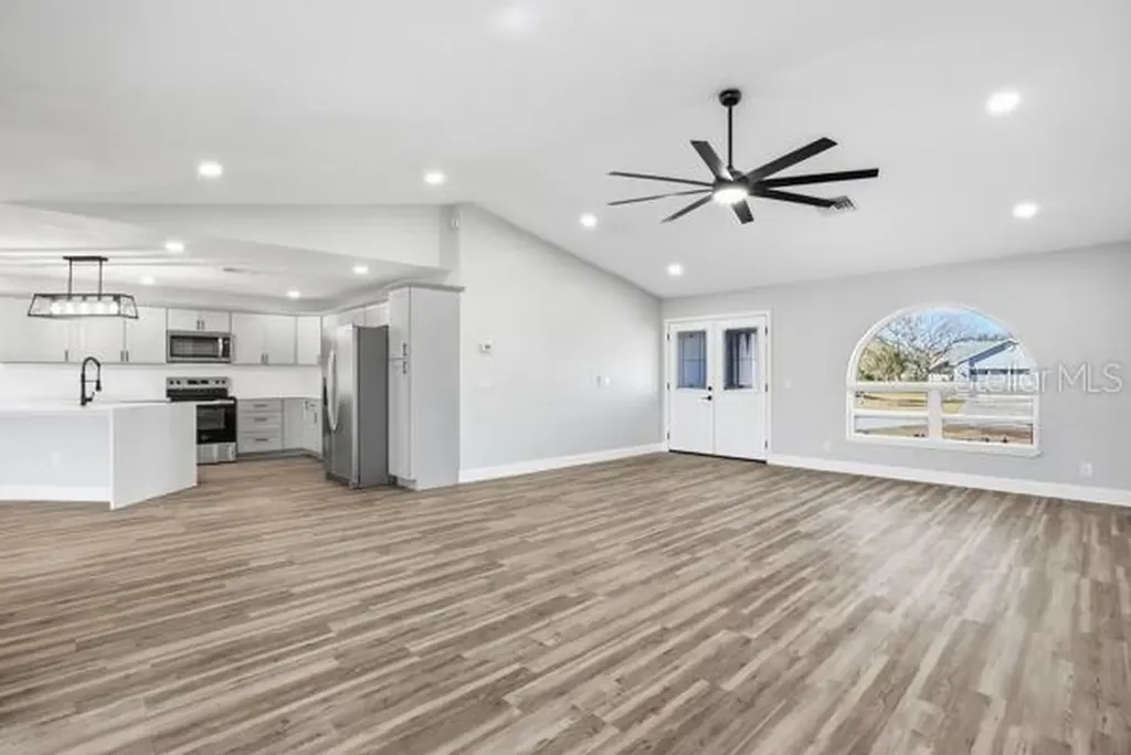 9642 Elgin Boulevard Spring Hill FL 34606