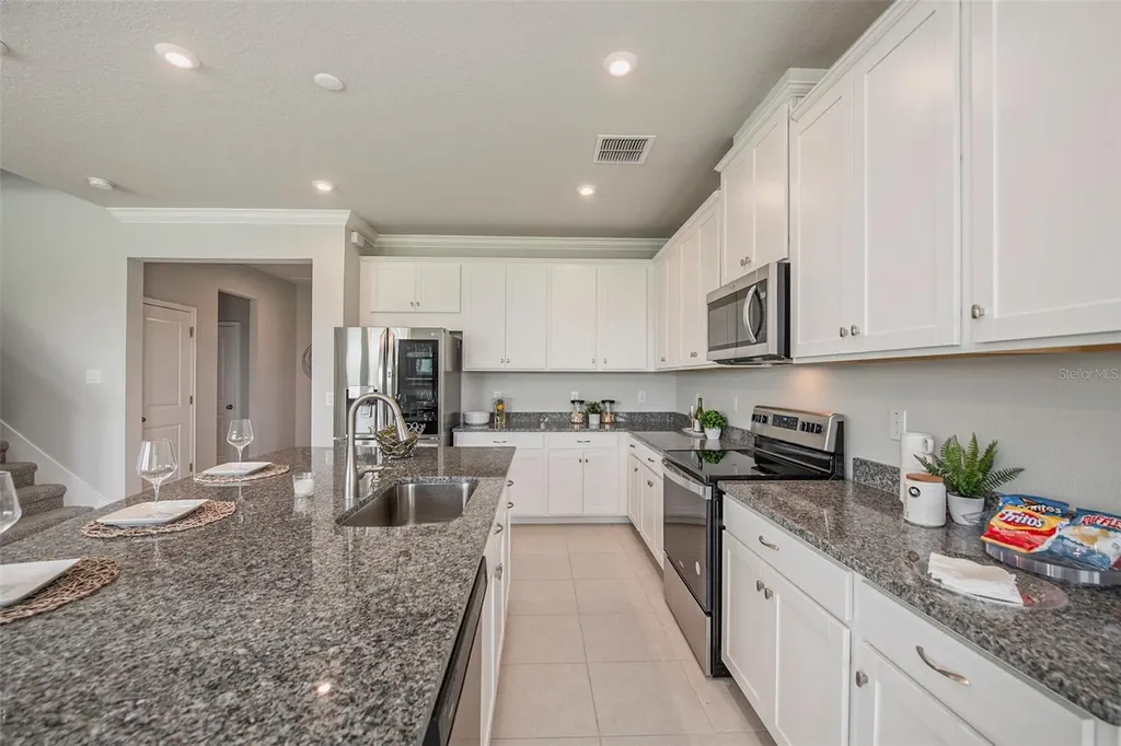 2326 Village Amble Loop Lutz FL 33558