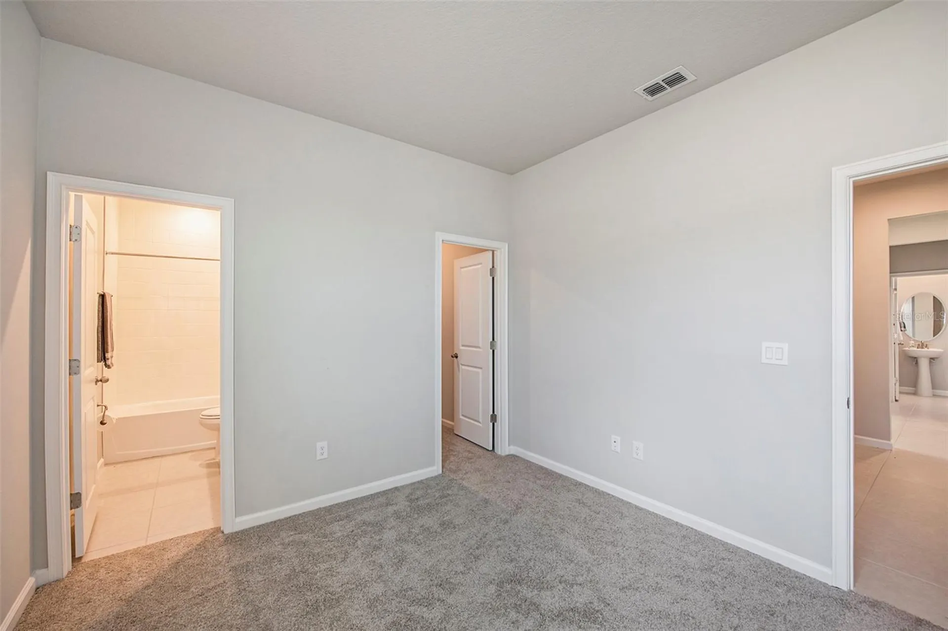 2326 Village Amble Loop Lutz FL 33558