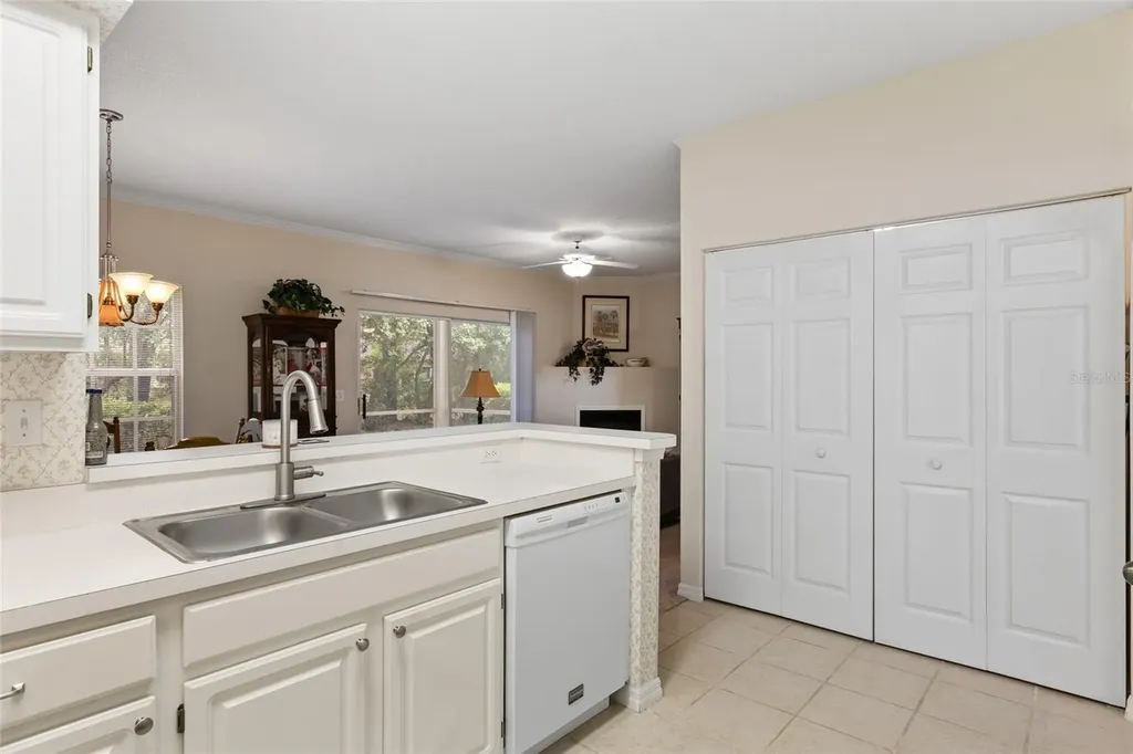 10000 SW 52nd Avenue Gainesville FL 32608