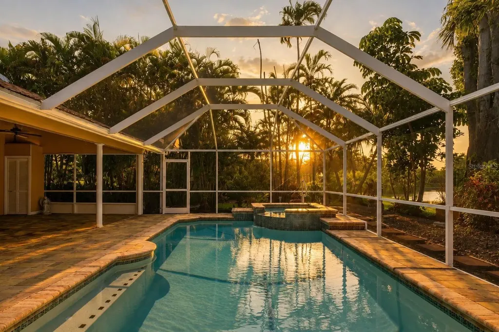 8309 Shadow Pine Way Sarasota FL 34238