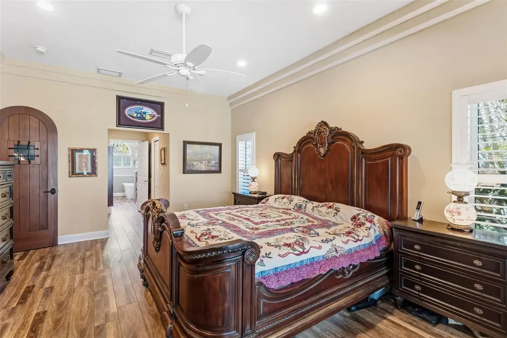 8309 Shadow Pine Way Sarasota FL 34238