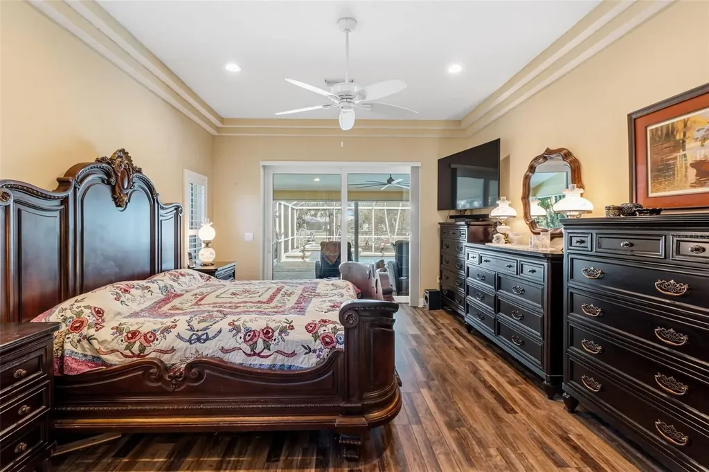 8309 Shadow Pine Way Sarasota FL 34238