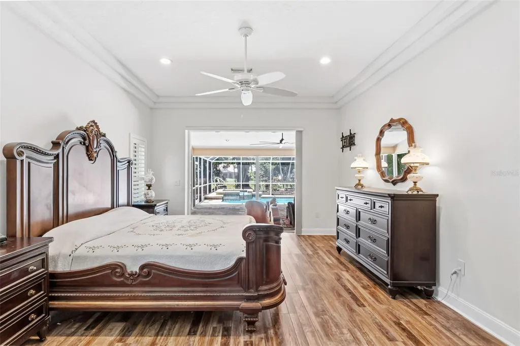 8309 Shadow Pine Way Sarasota FL 34238