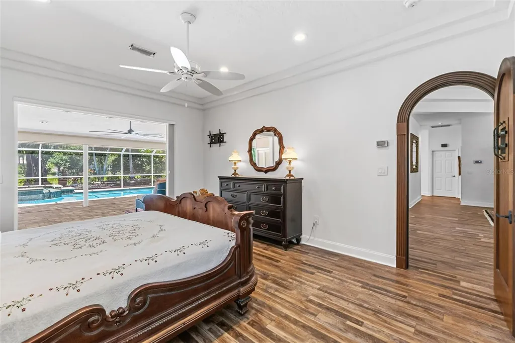 8309 Shadow Pine Way Sarasota FL 34238