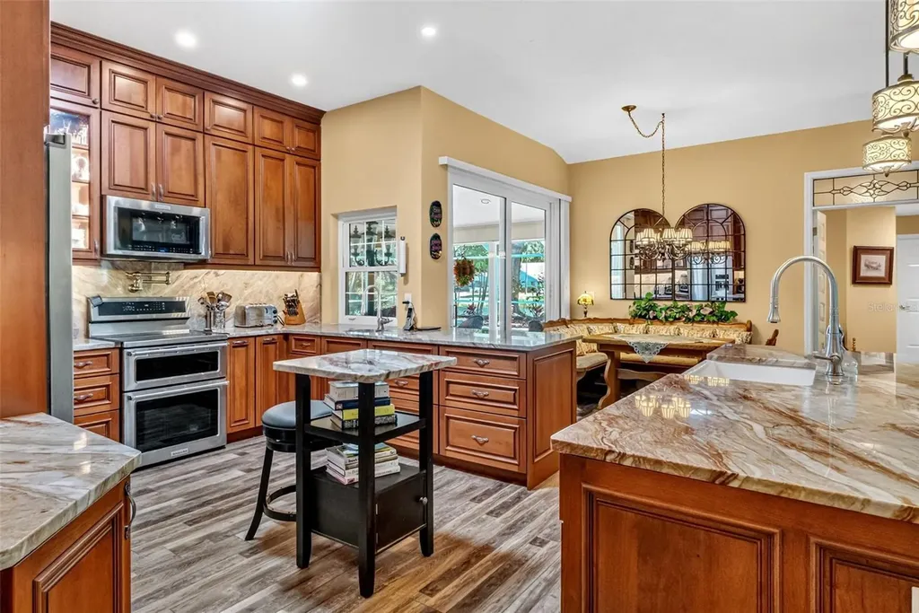 8309 Shadow Pine Way Sarasota FL 34238