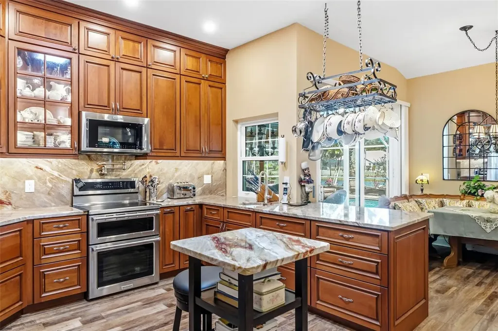 8309 Shadow Pine Way Sarasota FL 34238