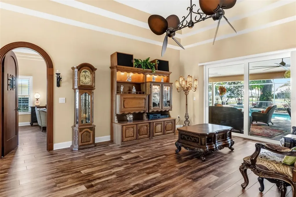 8309 Shadow Pine Way Sarasota FL 34238