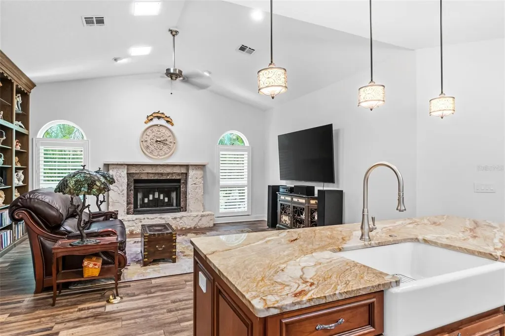 8309 Shadow Pine Way Sarasota FL 34238