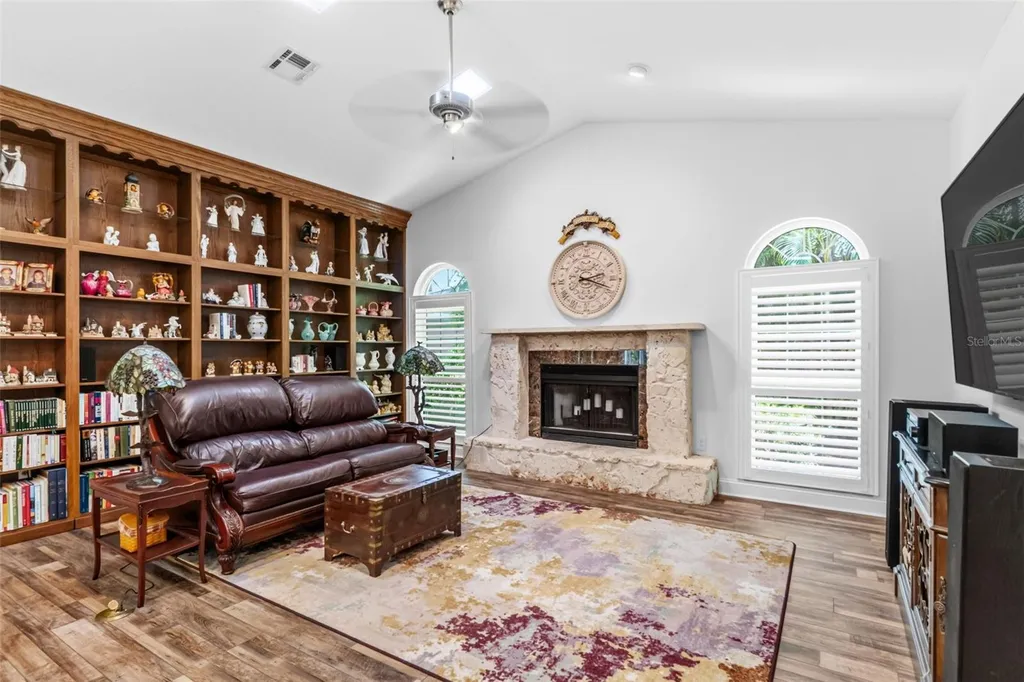 8309 Shadow Pine Way Sarasota FL 34238