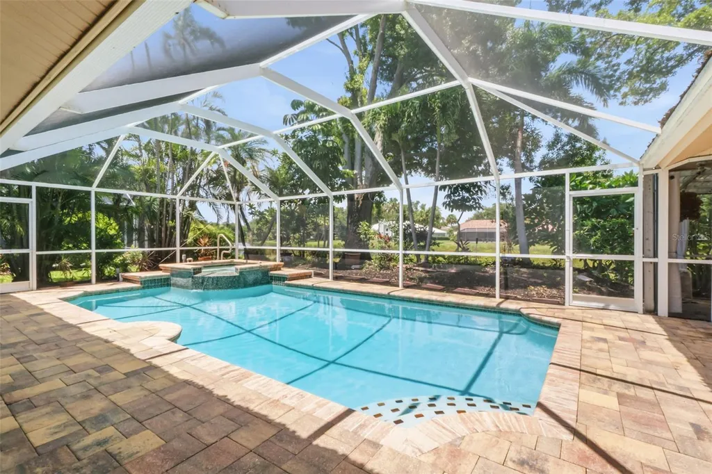 8309 Shadow Pine Way Sarasota FL 34238