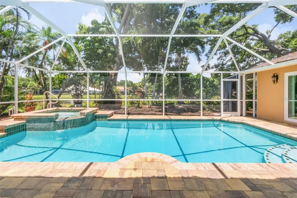 8309 Shadow Pine Way Sarasota FL 34238