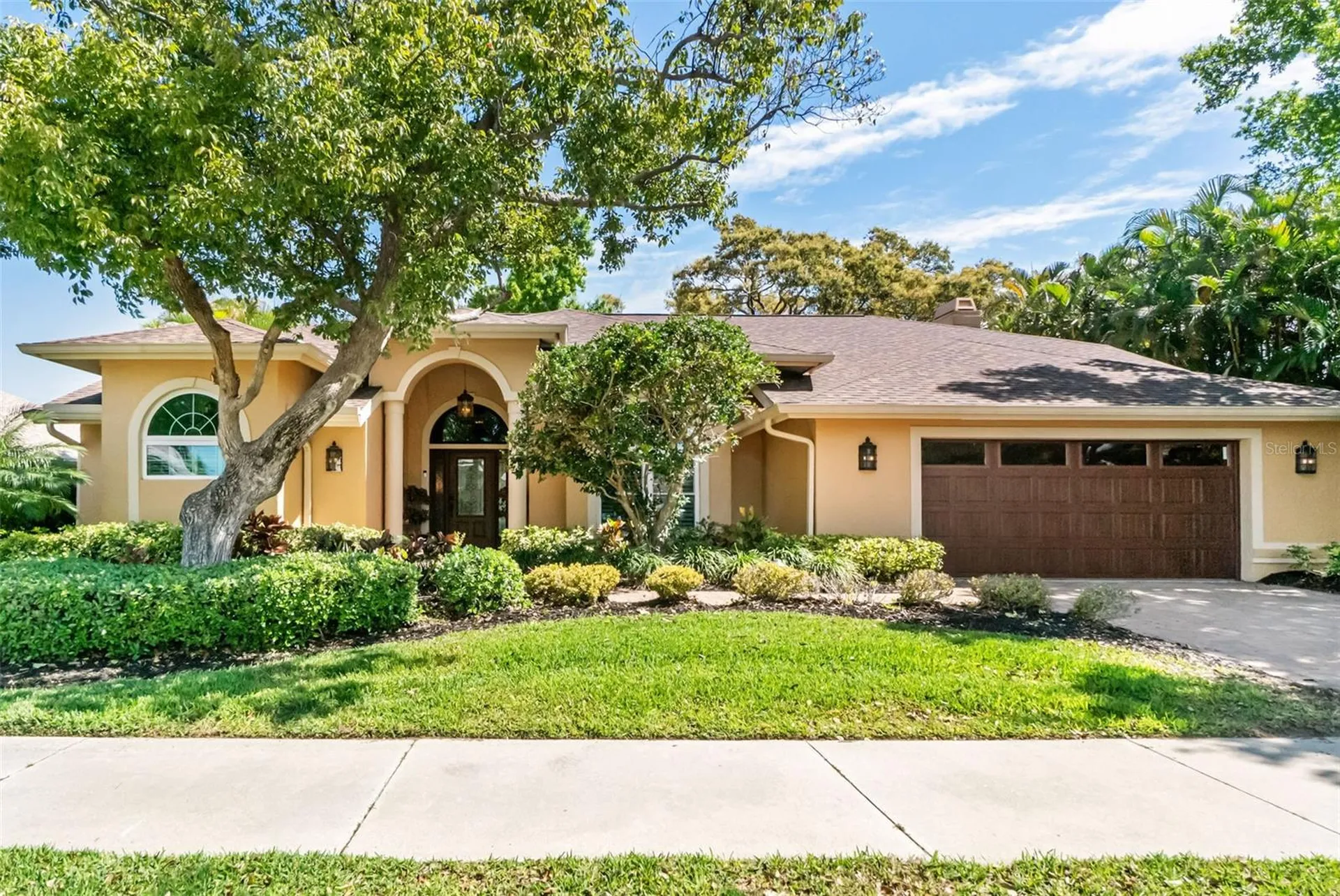 Sarasota FL, 8309 Shadow Pine Way