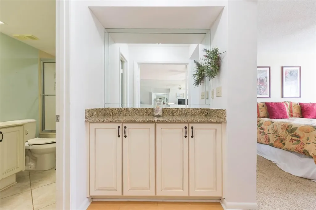 6080 Bahia Del Mar Circle St Petersburg FL 33715