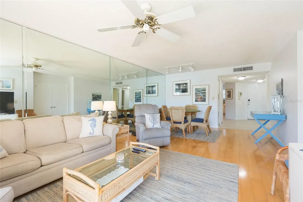 6080 Bahia Del Mar Circle St Petersburg FL 33715