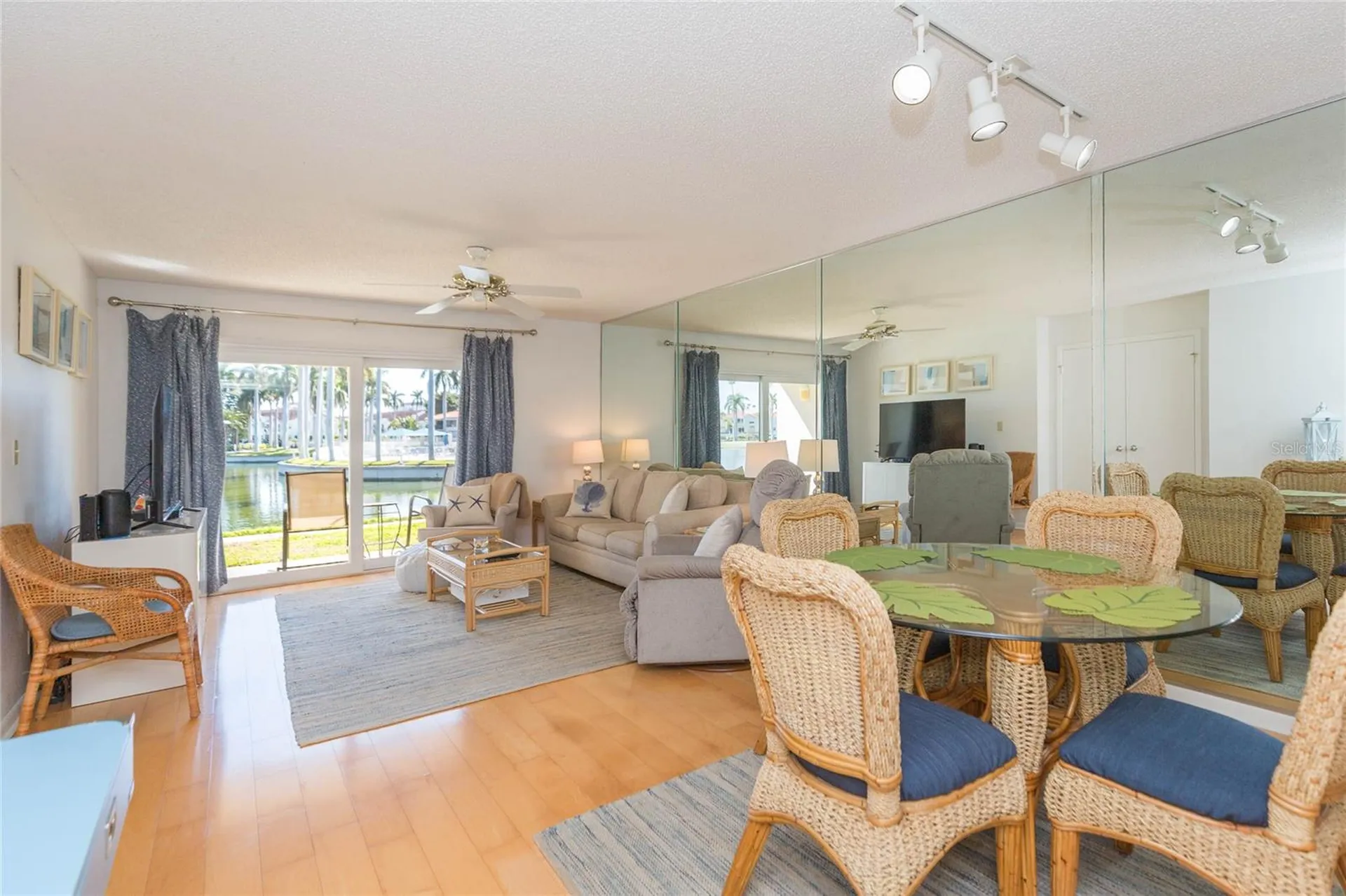 6080 Bahia Del Mar Circle St Petersburg FL 33715