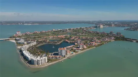 6080 Bahia Del Mar Circle St Petersburg FL 33715
