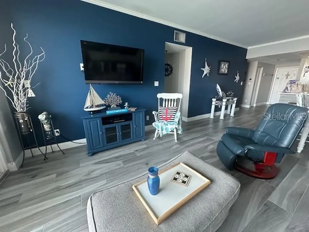 7932 Sailboat Key Boulevard S South Pasadena FL 33707