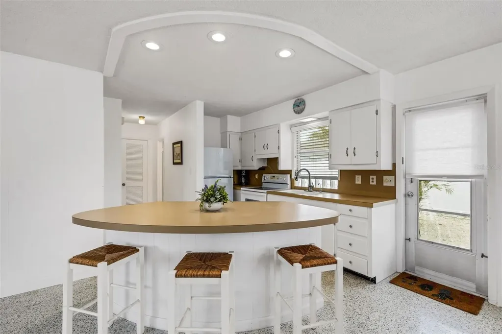 533 Granada Avenue Venice FL 34285