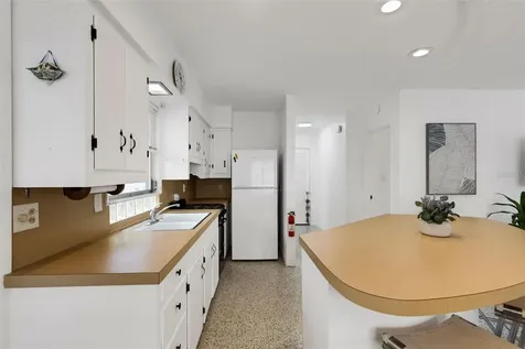 533 Granada Avenue Venice FL 34285