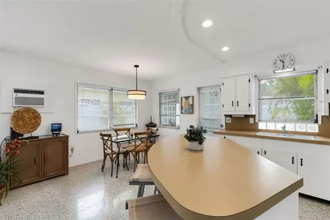 533 Granada Avenue Venice FL 34285