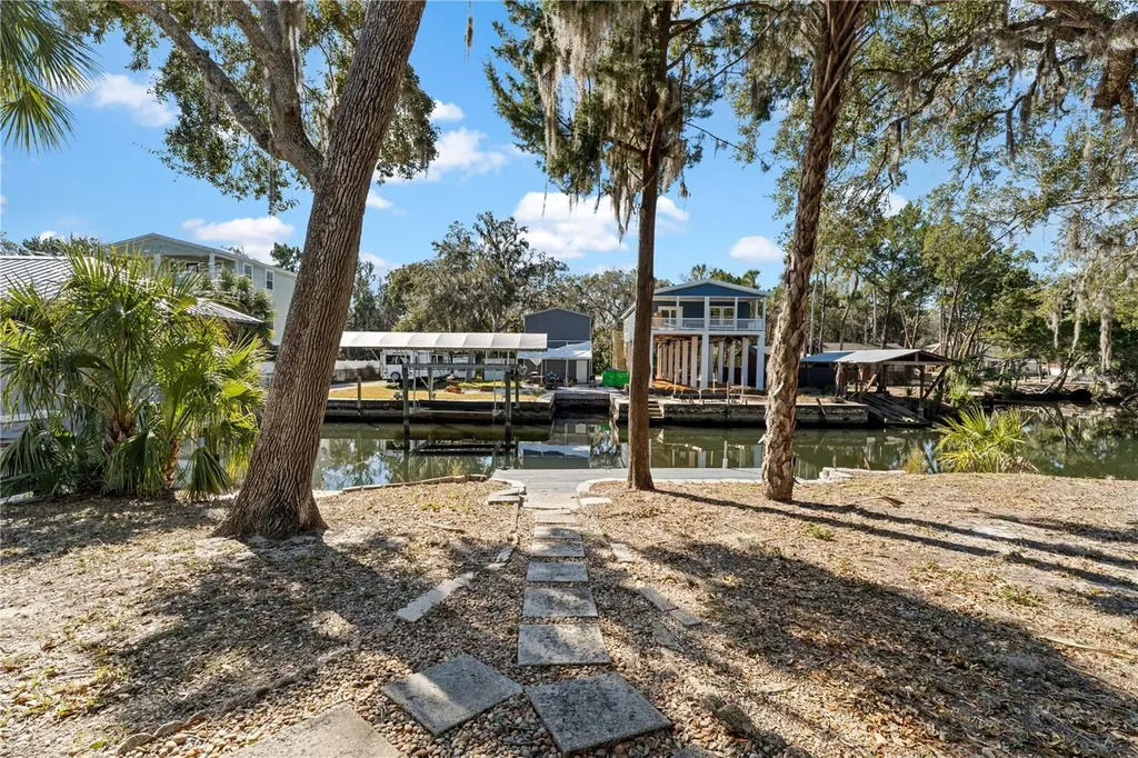 11494 W. Pope Court Homosassa FL 34448
