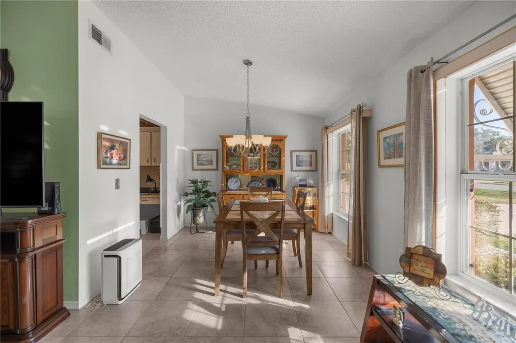 8612 SW 61st Court Ocala FL 34476