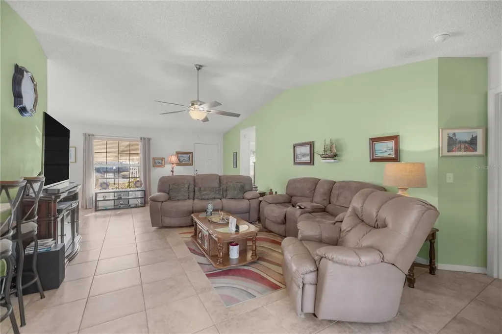 8612 SW 61st Court Ocala FL 34476