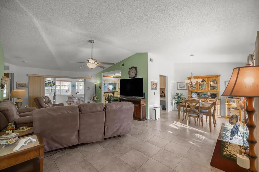 8612 SW 61st Court Ocala FL 34476
