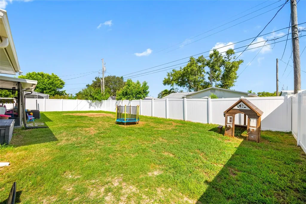 14095 Chamberlain Avenue Largo FL 33774