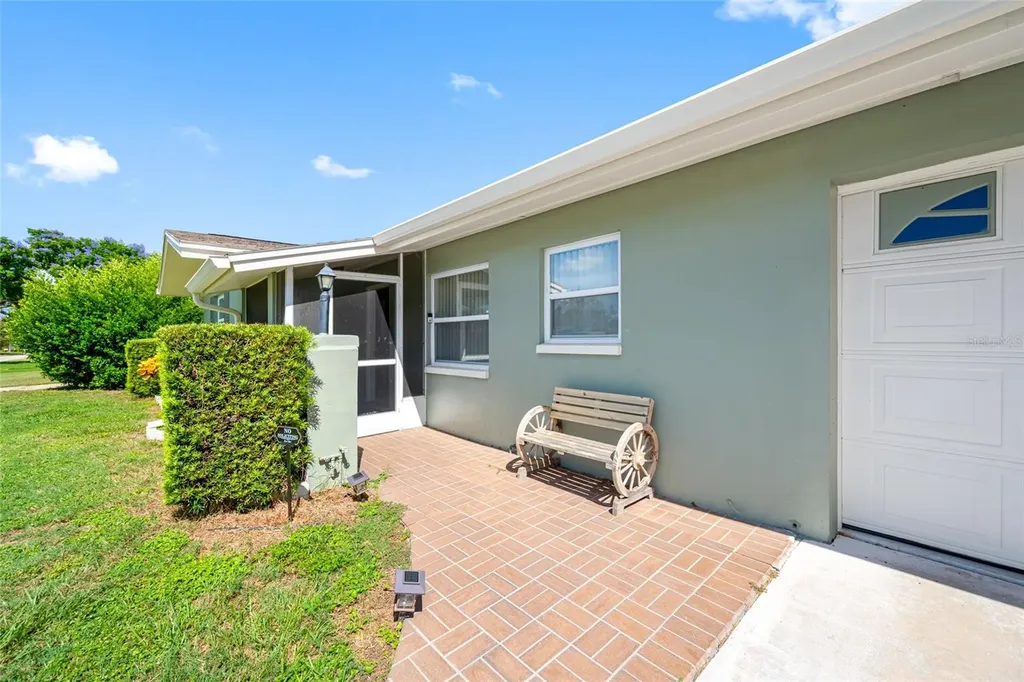 14095 Chamberlain Avenue Largo FL 33774