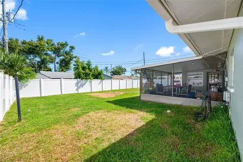14095 Chamberlain Avenue Largo FL 33774