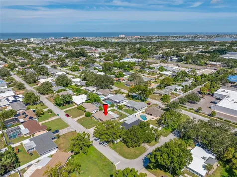 14095 Chamberlain Avenue Largo FL 33774