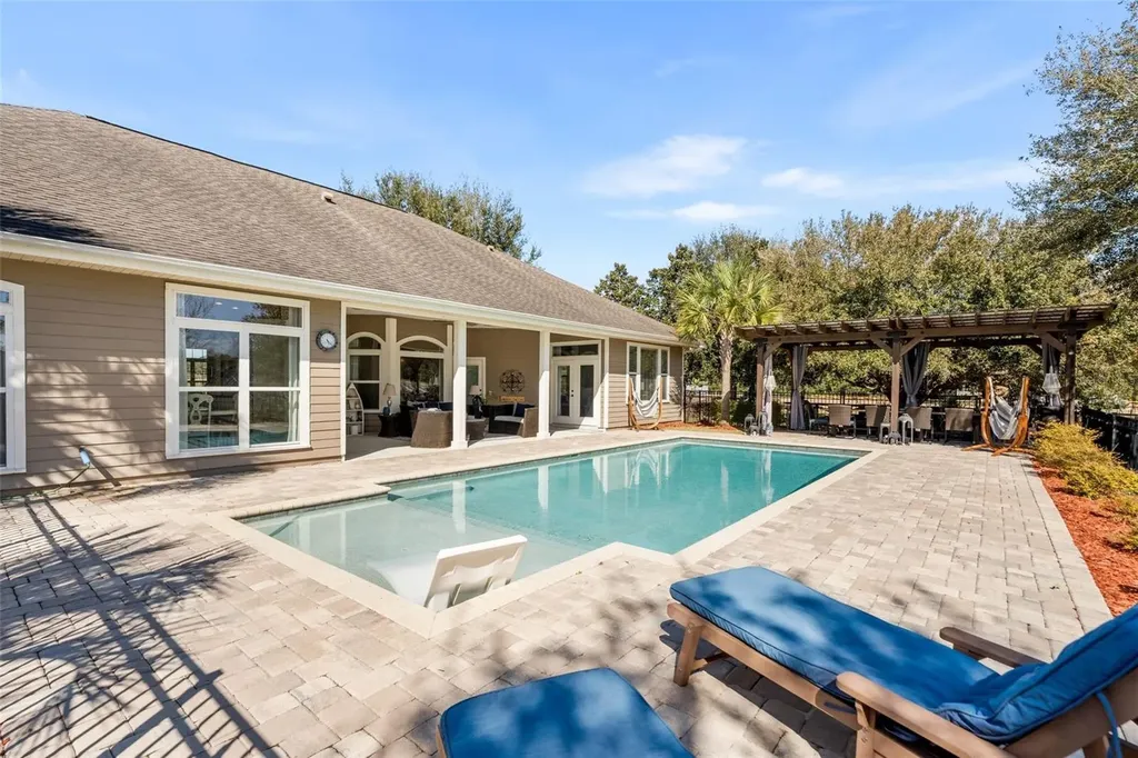 17651 NW 256th Street High Springs FL 32643