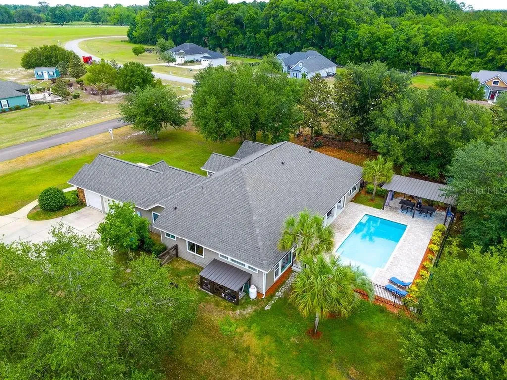 17651 NW 256th Street High Springs FL 32643