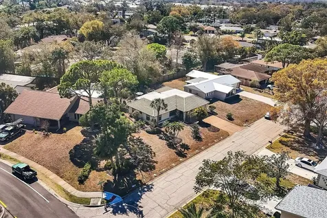 5603 Creekwood Drive Sarasota FL 34233