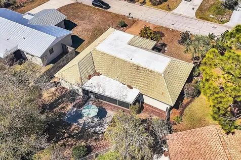 5603 Creekwood Drive Sarasota FL 34233