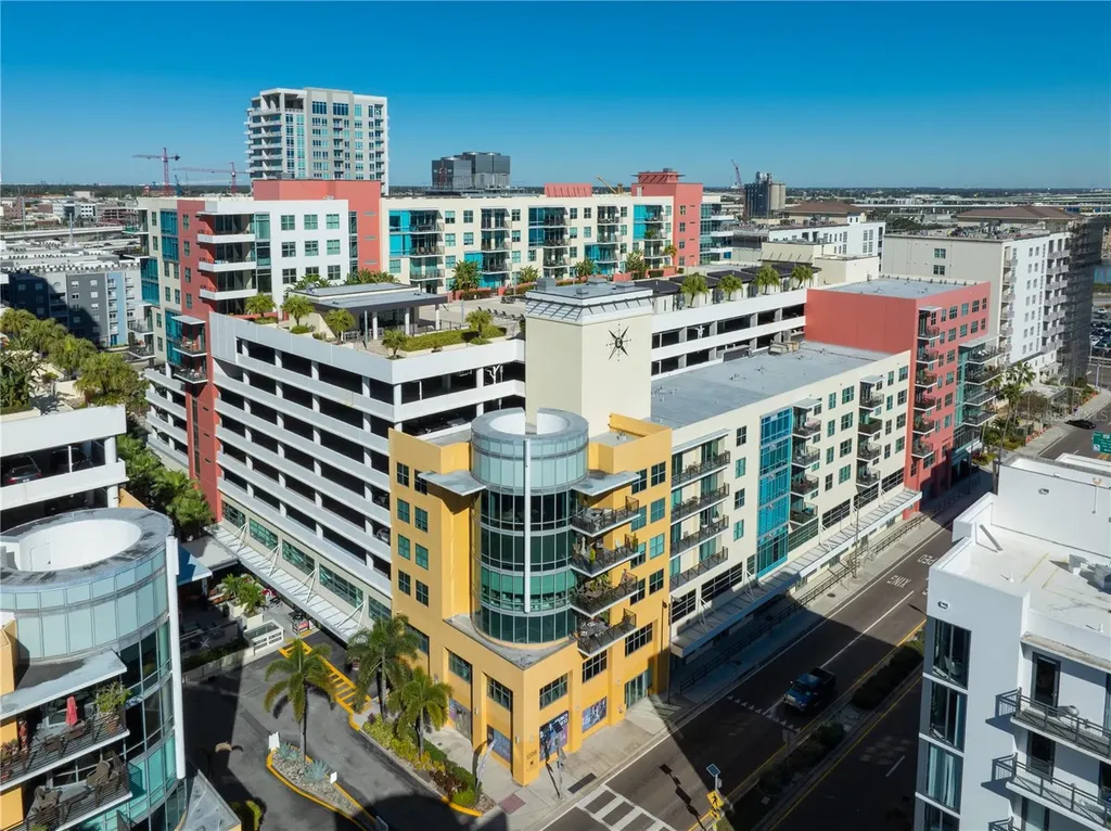 1208 E Kennedy Boulevard Tampa FL 33602