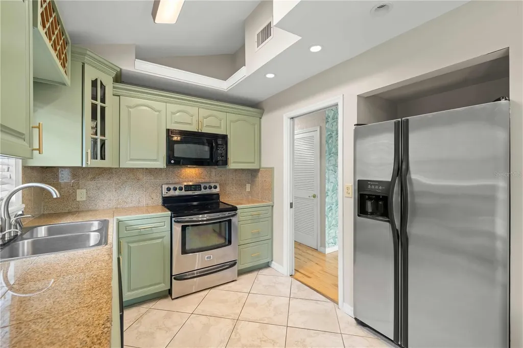 2302 Bay Boulevard Indian Rocks Beach FL 33785
