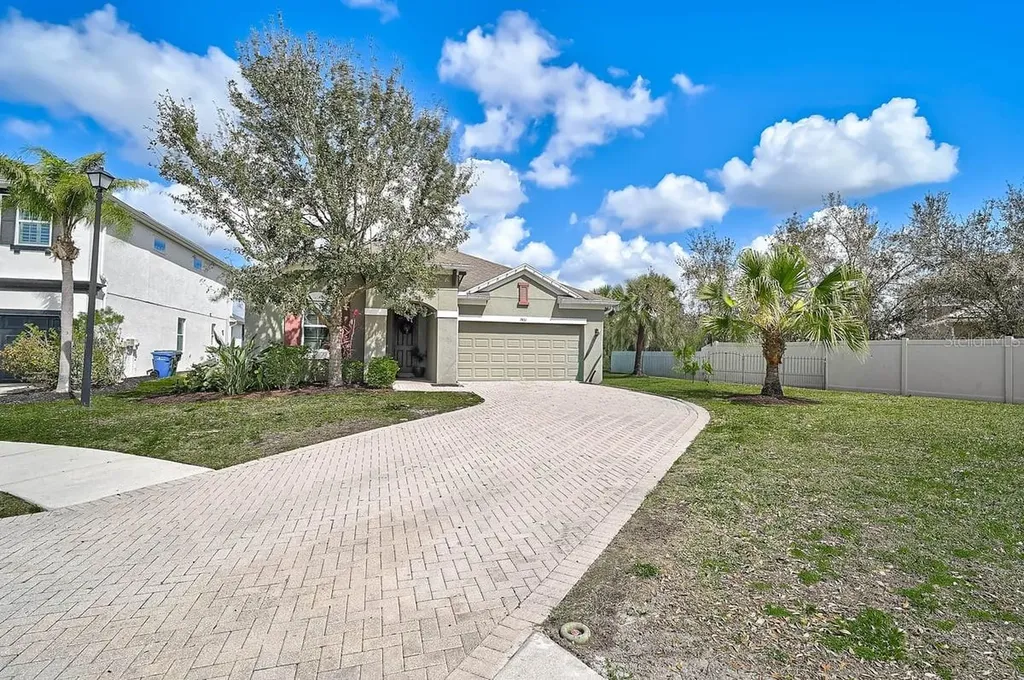 7431 Aguila Drive Sarasota FL 34240