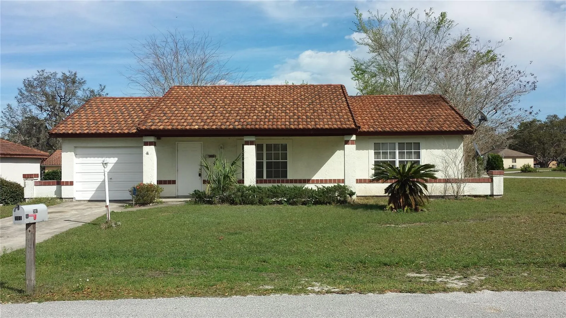 301 Oak Track Loop Ocala FL 34472
