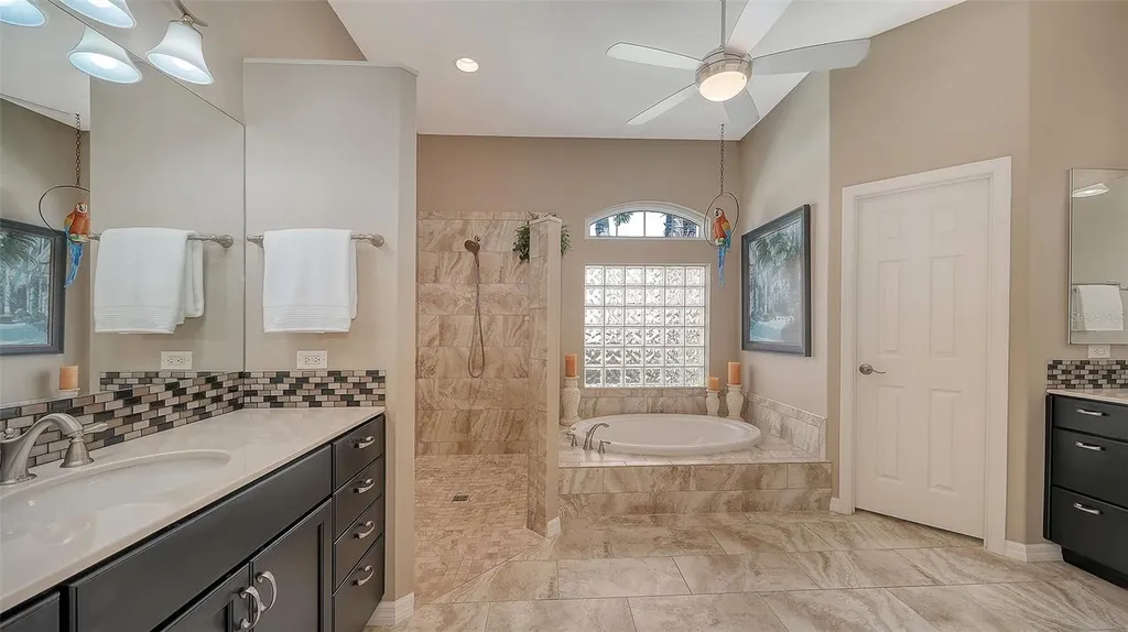 364 Swallow Circle Venice FL 34285