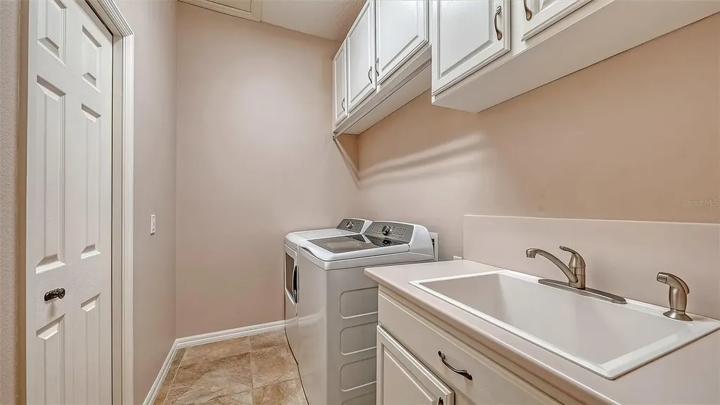 364 Swallow Circle Venice FL 34285