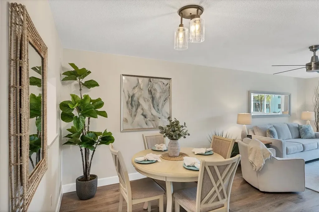 210 Santa Maria Street Venice FL 34285