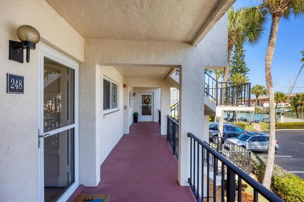 210 Santa Maria Street Venice FL 34285