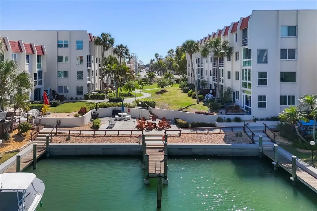 210 Santa Maria Street Venice FL 34285